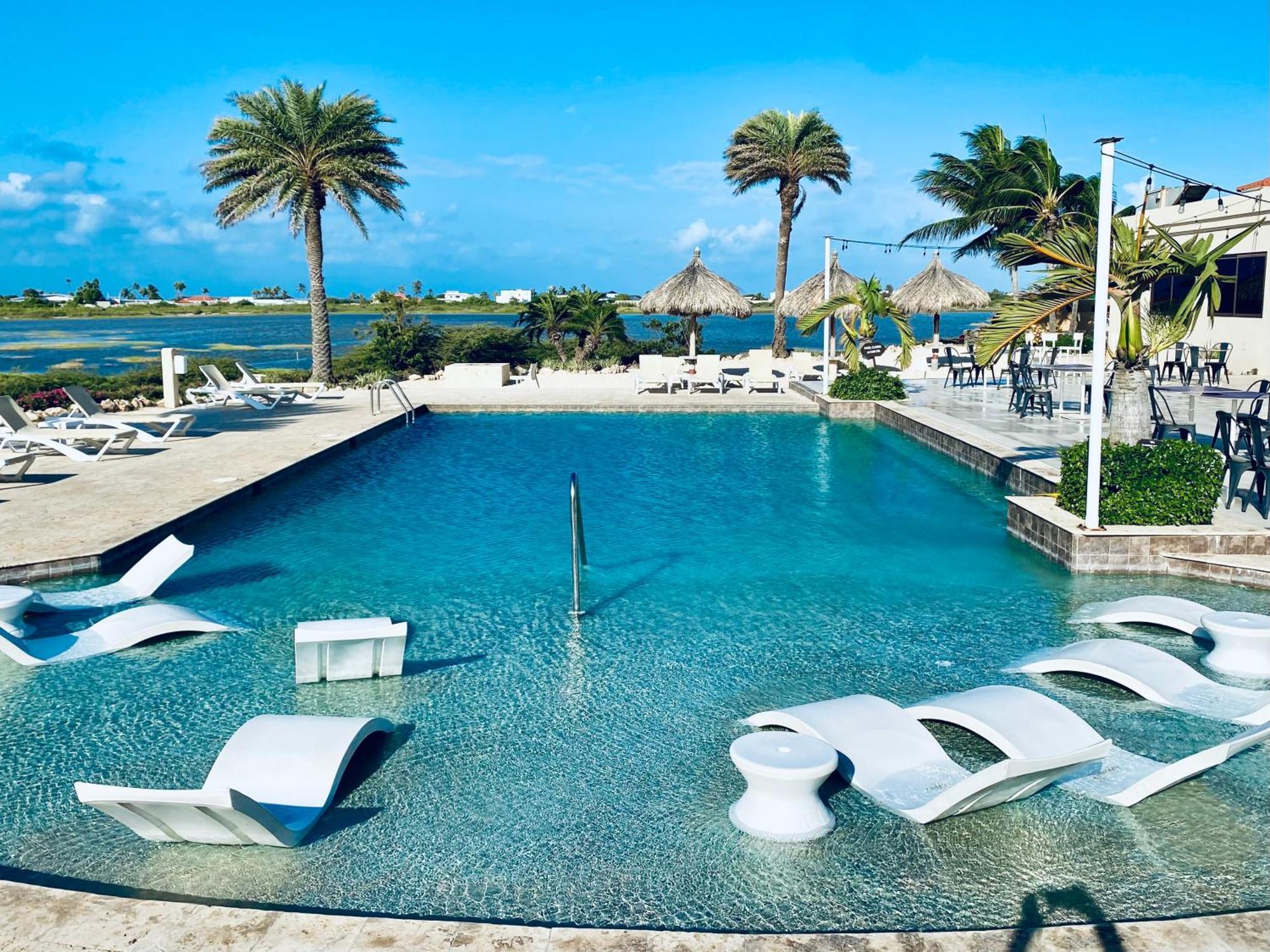 Вилла Casa Azure Aruba Палм Бич Экстерьер фото